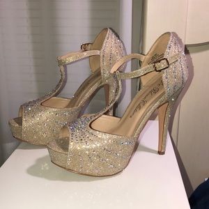 De Blossom Collection sparkly open toe heels